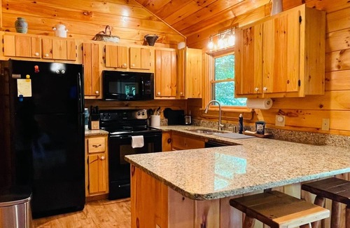 Unaka Cabin | Meadow Creek ★ Remote Workers ★ Family Friendly