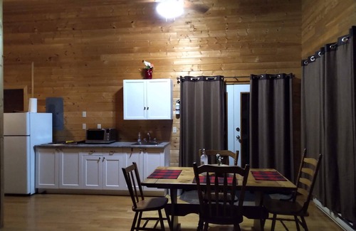 Clinton House | Meadow Lake Guest Ranch - Eagle Suite - Lakeview House