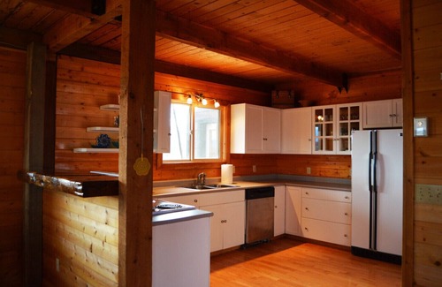 Clinton House | Meadow Lake Guest Ranch - Osprey Suite - Lakeview House