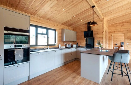 Burstall Cottage | Meadow Valley Lodges - Lodge 1