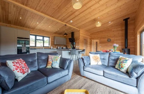 Burstall Cottage | Meadow Valley Lodges - Lodge 1