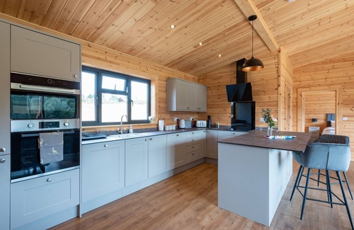 Burstall Cottage | Meadow Valley Lodges - Lodge 4