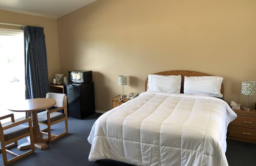 Coleville Hotel | Meadowcliff lodge