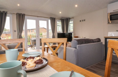Carnforth Cottage | MEADOWSWEET LODGE, pet friendly, with a garden in Arkholme