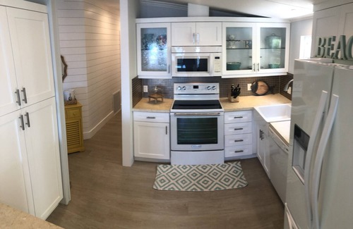 Cross Key Waterways House | Meagan's Beach House - Bayfront Home with Breathtaking Sunrise and Sunsets