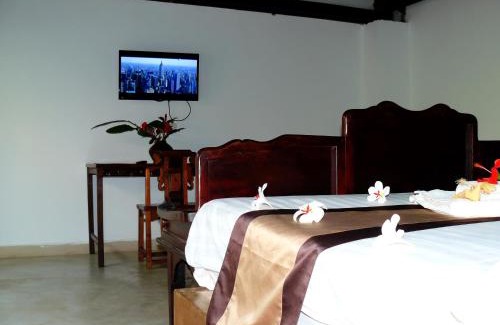 Krong Kaeb Resort | Mealea Resort