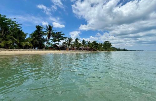 Roxas Resort | Mecaja Beach House