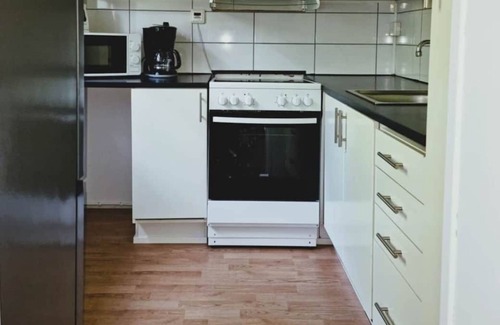Myggenaes Apartment | Med ljuvlig utsikt och bara 300 meter till havet, kan man bo bättre?