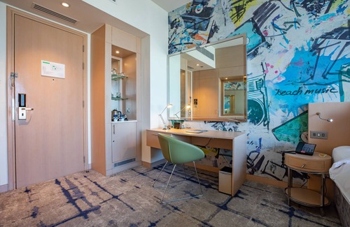 Dubai Media City Hotel | Media One Hotel Dubai