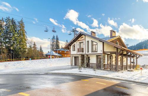 Bukovel Ski Chalet | MEDIANIKOFF