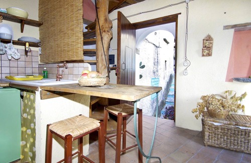 Belmonte Calabro House | Medieval village of Calabria and Ecotourism, tradition and culture, sea and nature .