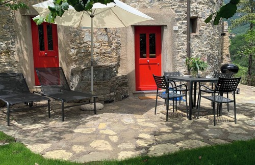 Castelbianco House | Medieval Mountain Oasis with a Private Garden and incredible mountain view