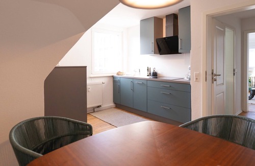 Ulm Apartment | Meerjungfrau: stylish 2-room apartment, central, kitchen, bathroom, living room/bedroom