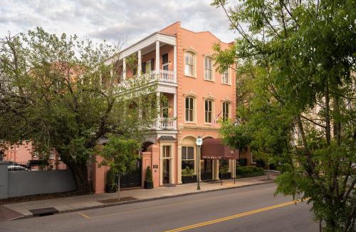 Charleston Historic District Hotel | Meeting Street Inn