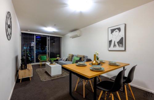 Southbank Apartment | Mega Style Apartments Mainpoint