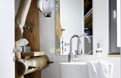 Wolfsburg Hotel | mein.wolfsburg - hotel auf dem rittergut (vorm. Yard Boarding Hotel)