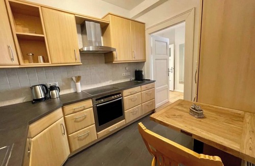 Celle Apartment | MEL&BENS Town Hall Suite | Old Town | Parking Option