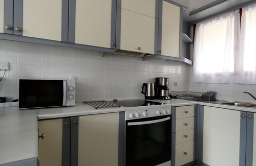 Kato Galatas Apartment | Mel Studio 1, a modern, spacious and fully equipped apartment next to the sea.