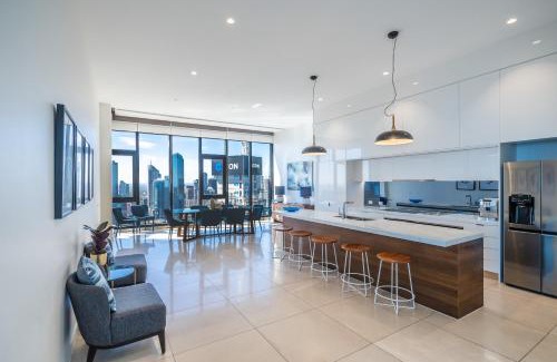 Southbank Apartment | Melbourne City Apartments Panoramic Skyview Penthouse