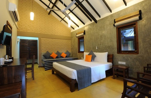 Norochcholai Hotel | Melheim Beach