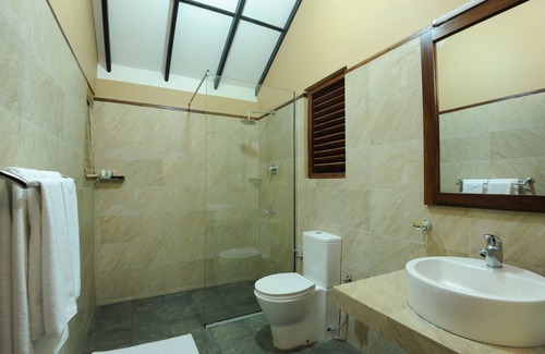 Norochcholai Hotel | Melheim Beach