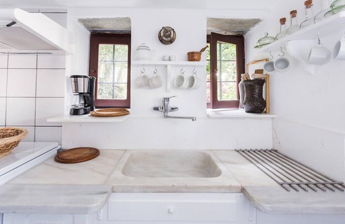 Tsagarada House | MELI Sea-view Cottage