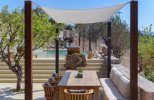 Kontos Villa | Melitta Villa, with Astonishing View, 6 Bedrooms & 6 Bathrooms.