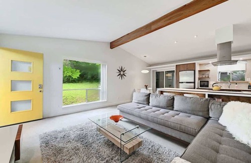 South River City House | Mellow Yellow | SoCo Stay + Pet Friendly