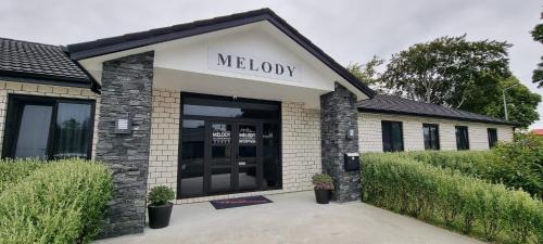Gore Hotel | Melody