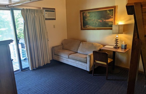 Tannersville Hotel | Melour Resort