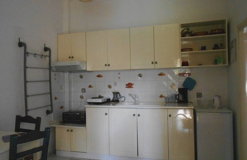 Marathokampos Apartment | Meltemia Studio Samos with pool