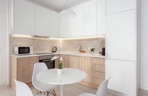 Makrigianni Villa | Memorable Athens Apartment | 1 Bedroom | Apartment Kurome | Charming Small.