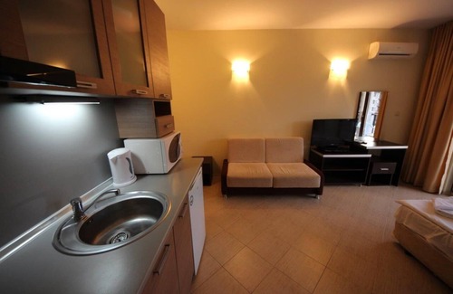 Tsarevo Apartment | MENADA * REGINA Mare * Studio by the Beach