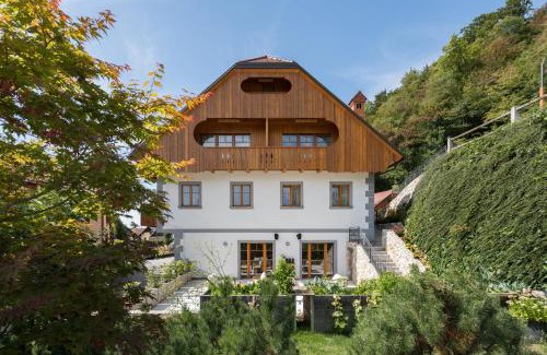 Cerklje na Gorenjskem Apartment | Menart Estate