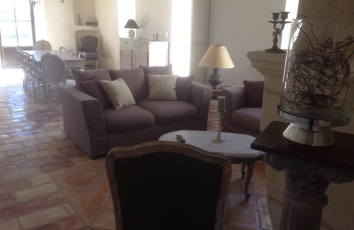 Menerbes Other | Menerbes old stone wine cellar with secure pool & fenced garden
