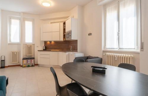 Merate Apartment | Merate Tre Spade