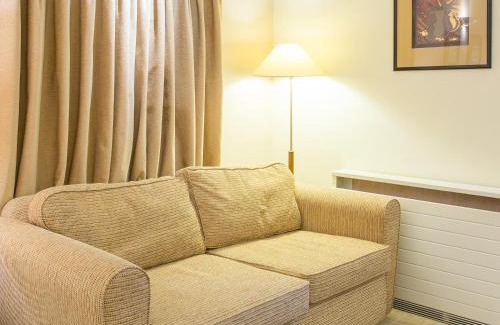 Tankersley Hotel | Mercure Barnsley Tankersley Manor Hotel