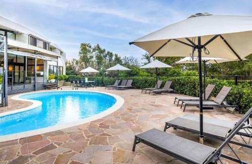 Adamstown Heights Hotel | Mercure Charlestown