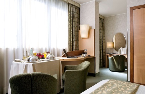 Zona XXVIII Tor de' Cenci Hotel | Mercure Eur Roma West
