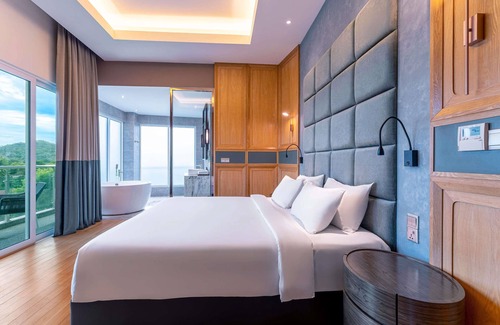 Lubok Buaya Hotel | Mercure Langkawi Pantai Cenang