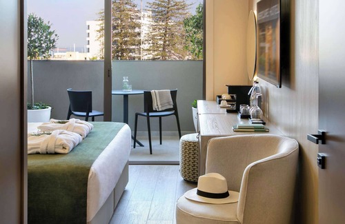 Larnaca City Centre Hotel | Mercure Larnaca Finikoudes Beach
