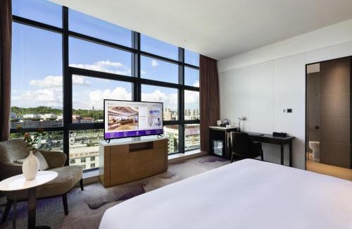 Pearl River Delta Hotel | Mercure Shenzhen Longgang