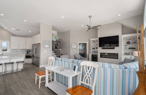 Buck Island House | Mercury Rising: Backyard Oasis with Saltwater Pool