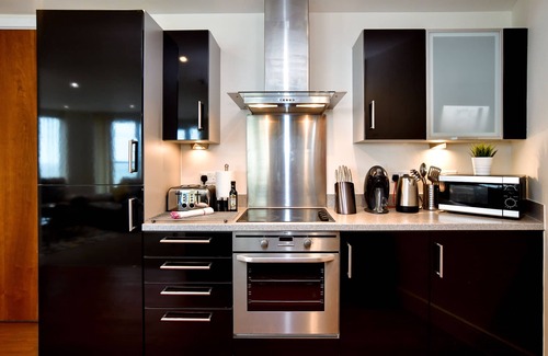 Castle Apartment | Meridian Quay Apartments