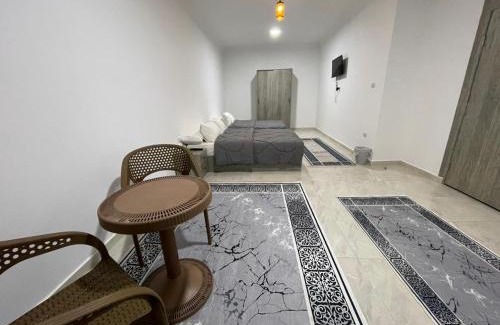 Giza House | Merit Pyramids View