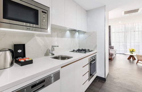 Chatswood Apartment | Meriton Suites Chatswood