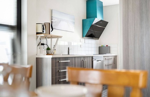 Merivale House | Merivale comfy 2 beds with free parking