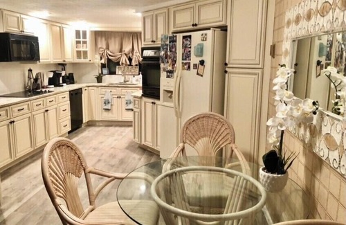 Gulf Harbors House | Mermaid's Cove🧜🏻‍♀️🌊GORGEOUS PREMIER WATERFRONT Home! PRIVATE DOCK-FAST Gulf access!