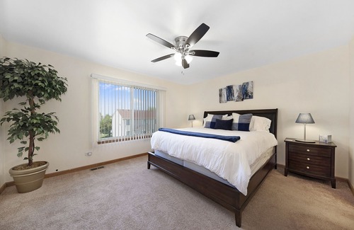 Merrillville House | Merrillville Indiana Rental