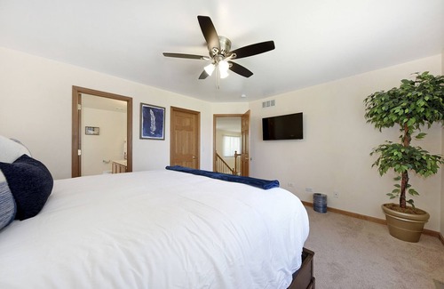 Merrillville House | Merrillville Indiana Rental